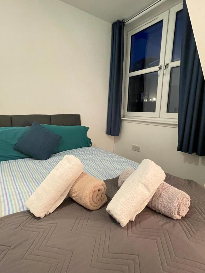 Апартаменты Carvetii - Edward House D - 2 Dbl Bed 2Nd Floor Flat Данфермлин Экстерьер фото